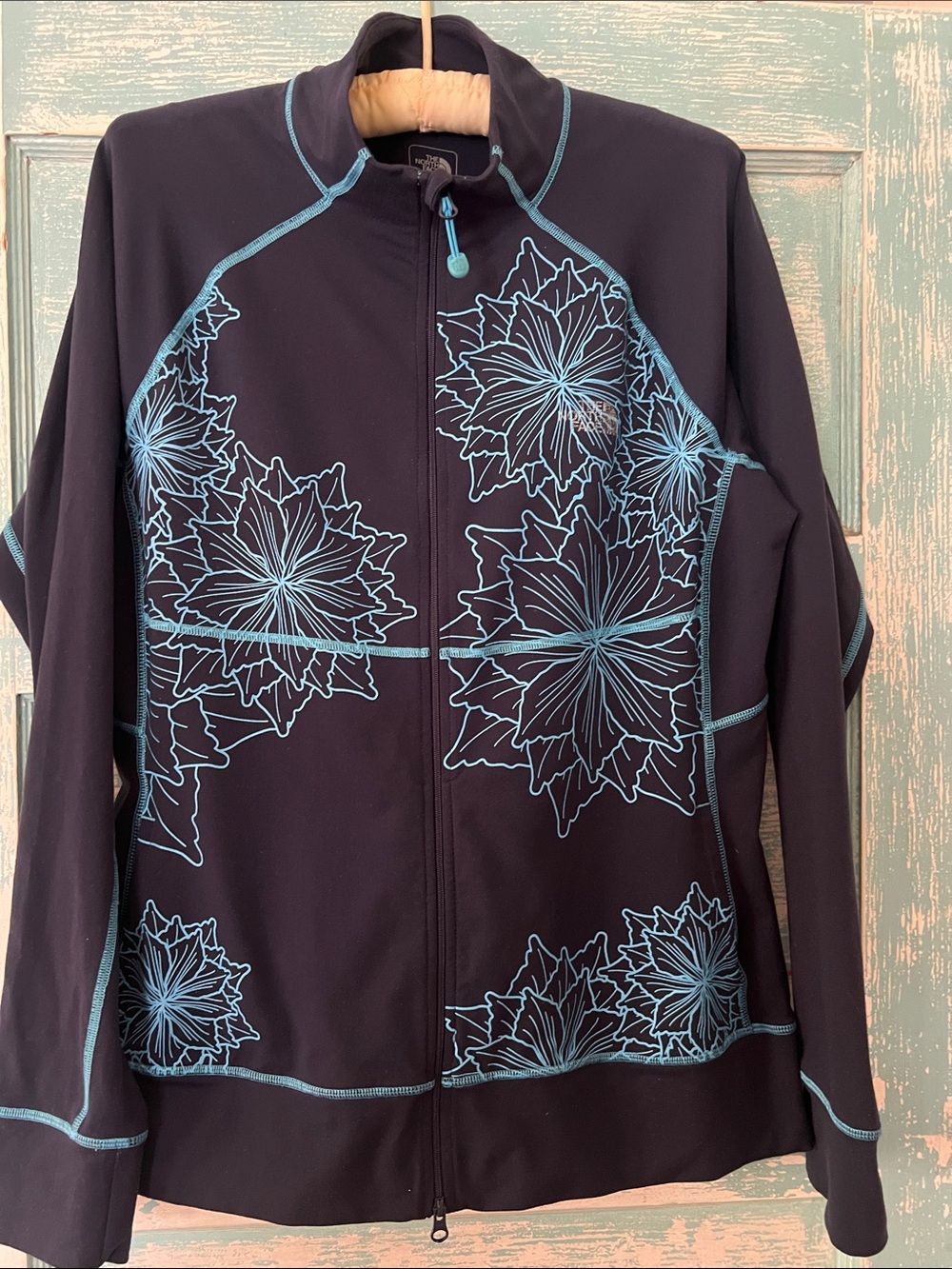 The North Face Women's vaporwick Jacket blue with Light Blue Floral flower power